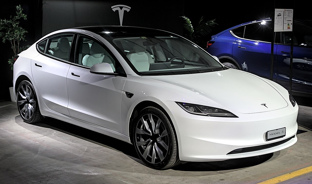 Tesla Model 3 Long Range